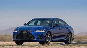 Toyota has always kept avalon styling to have its own identity, and although previous generations the avalon exterior can also be related to the current generations of lexus models especially on the interior is now much quieter, and ride quality has been improved. Lexus Es350 Combines Power And Smooth Sailing Phoenix Business Journal