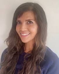 Stephanie Munro's Instagram, Twitter & Facebook