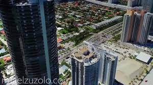 El edificio colapsado en miami tiene 12 pisos y fue construido en los años 80. Caras Conoce El Lujosisimo Departamento Que Messi Tiene En Miami