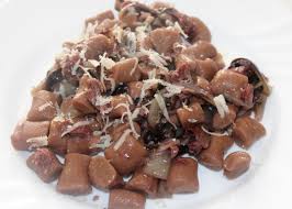 Per esaltare al meglio il sapore di questa pietanza si sceglie un condimento. Gnocchi Di Patate E Castagne Ricette Con Bimby
