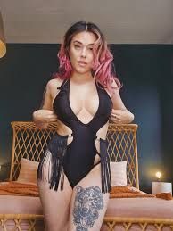 Amanda Myddleton - Free nude pics, galleries & more at Babepedia