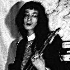 裸のラリーズ (hadaka no rarīzu / hadaka no rariizu) were a japanese experimental rock band formed in november 1967 in kyoto, then moved to tokyo, led by takashi mizutani. Les Rallizes Denudes Hadakarallizes Twitter
