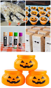 Personalized pumpkins and ghost lights make cool halloween gifts to decorate your home or office as well. Kids Halloween Party Favors
