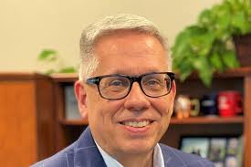 JACK HENRY'S CEO ON HOW COMMUNITY BANKS CAN MAKE DIGITAL LEAP