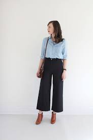 You can also draw attention to your ankles with a thin anklet. Wide Leg Crop Pant Review Wide Leg Pants Outfit Wide Leg Cropped Pants Leg Pants Outfit