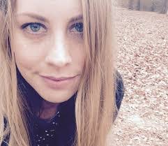 Kellie Skinner's Instagram, Twitter & Facebook