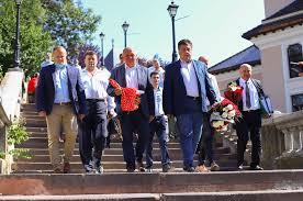 De luni, 11 aprilie, biroul electoral judeţean de circumcripţie nr. Bogdan Gavrilescu ImpreunÄƒ Cu DragoÈ™ Chitic È™i Echipa Pmp NeamÅ£ Au Depus Candidaturile Pentru Consiliul JudeÅ£ean NeamÈ› Stiripiatraneamt Ro