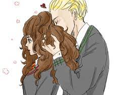 In un mondo in cui il ritorno di voldemort sembra sempre meno probabile, hermione granger, harry potter e ron weasley si preparano ad affrontare il loro sesto e penultimo anno alla scuola di magia e stregoneria di hogwarts. Pin On Harry Potter Fanarts Love Passion