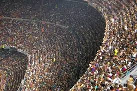.going by the number of people, 80,000, taking a ride on sunday, the highest since its launch last ever since the chennai metro rail was launched on monday last, about 3.26 lakh people have. What Does A Hundred Thousand People Look Like Quora