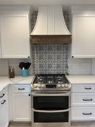 Bella Royale 9x9 Porcelain Tile In 2021 Kitchen Backsplash Designs Home Decor Kitchen Kitchen Design