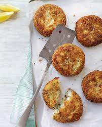 Cod And Parsley Fishcakes Fishcakes Are All About Thrift They Evolved During Times When Expensive Fish Needed To Be Padded Out Recipes Fishcakes British Food