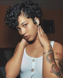 𝐒𝐋𝐈𝐌𝐄𝐄𝐑𝐄𝐓𝐓𝐀