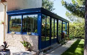 Même une véranda ancienne peut être démolie de ce fait, car le délai de prescription est de 30 ans. Construire Sa Veranda Soi Meme Lavande Violette