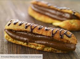 Eclair Au Chocolat Facile Recettes Recette En 2020 Recette Eclair Au Chocolat Eclair Au Chocolat Gateaux Et Desserts