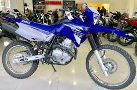 Menjelajah hutan dan adventure menjadi hobby bima darmanto (32) dari dulu. Ternyata Yamaha Punya Trail 250 Cc Dengan Mesin Mirip Scorpio Ini Sosoknya Gridoto Com
