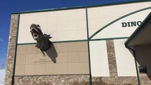 The glendive dinosaur and fossil museum is a private dinosaur museum in glendive, montana, in the united states. Dinosaurs The Bible And A Glendive Museum