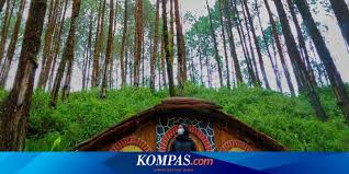 Sebelum masuk ke curug masigit, biasanya kamu akan dimintai biaya parkir dulu untuk kendaraan yang kamu bawa. Rute Dan Harga Tiket Masuk Curug Sinom Indah Di Banjarnegara Jateng Halaman All Kompas Com