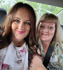 Colleen Rolfe's Instagram, Twitter & Facebook