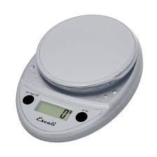 In this electronic kitchen scales reviews article i will take a look at the top 5 kitchen scales all working electronically for ease of use, space saving advantages, and accuracy see the ozeri touch ii review for all the details and the price. The Best Kitchen Scale August 2021