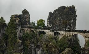 Sie liegt mitten im elbsandsteingebirge südöstlich von dresden. 7 Empfehlungen Fur Dein Wochenende In Der Sachsischen Schweiz