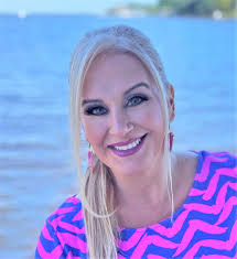 Melissa Harbour's Instagram, Twitter & Facebook