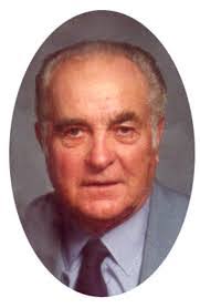 Kenneth Renner's Instagram, Twitter & Facebook