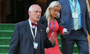 He has authored, together with. Korwin Mikke O Zatrzymaniu Corki Co Mnie To Obchodzi Pojdzie Do Wiezienia To Pojdzie