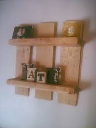 Diy Pallet Shelf Super Cute Decoracion De Unas Machimbre Tipos De Diseno