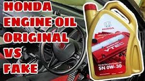 Fungsi dan kelebihan minyak enjin / minyak hitam liqui moly Honda Engine Oil Original Vs Fake Youtube