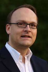 Ein Interview mit Henning Hagedorn über die Rekonstruktion (und das  Spielen) von Ábraháms Zentralpartituren