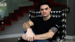 Share facebook share twitter share whatsapp+ open share. Justica Suspende Investigacao De Felipe Neto Por Fala Contra Bolsonaro Noticias E Analises Sobre Os Fatos Mais Relevantes Do Brasil Dw 18 03 2021