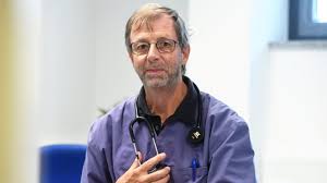 Unsere kompetenz liegt in der interdisziplinären abklärung und behandlung von unklaren, komplexen oder systemübergreifenden leiden. Gersthofen Gersthofens Alteste Praxis Schliesst Verliert Die Stadt Zwei Hausarzte Augsburger Allgemeine