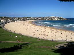 Bondi beach is located 7 km (4 mi). Bondi Beach Simple English Wikipedia The Free Encyclopedia