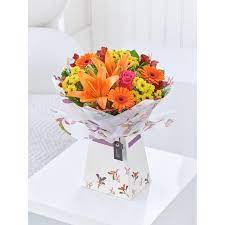 Whether you are celebrating a birthday, decorating your wedding venue or paying tribute with a personalised wreat h, call flowers by lesley for fresh flowers. Flowers By Lesley Teignmouth Florists Yell