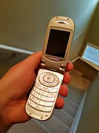 Samsung's current dominance in the market wasn't achieved overnight. Michael Sur Twitter Doing Some Cleaning Around The House And I Just Found My Super Cool Old School Samsung Flip Phone