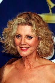 Short curls have a lot of style and are very feminine. Curly Hairstyles For Women Over 50 Elle Hairstyles Short Curly Hairstyles For Women Old Hairstyles Older Women Hairstyles