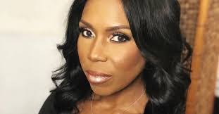 Arline Dillon's Instagram, Twitter & Facebook