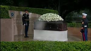Nancy reagan giving a kiss to the coffin of her husband of 52 years, ronald reagan, during his the reagan assassination attempt occurred on monday, march 30, 1981, just 69 days into the. Soldier Guards Nancy Reagan S Casket In Pouring Rain Youtube