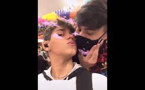 Lucas santos tinha 16 anos e era um dos 3 filhos da cantora de forró walkyria santos. Yxmaztphgtuz6m