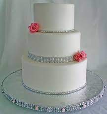 Pin By Courtney Hunter On Fondant Wedding Cakes Fondant Wedding Cakes Wedding Cake Pictures Cool Wedding Cakes
