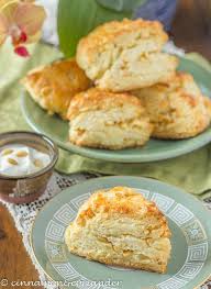 English Honey Scones With Greek Yogurt And Pine Nuts Cinnamon Coriander Recipe Yogurt Recipes Honey Muffins Scone Recipe