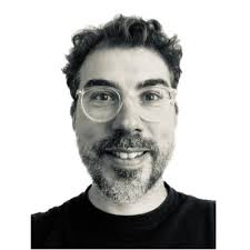 Il y a 3 ans et demi, j'ai pris une décision que beaucoup trouvent folle :  ➡️ J'ai quitté mon job pour me lancer en indépendant dans le recrutement.  Pas de chômage.