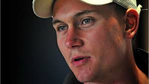 Bulldogs hoping to sink their teeth into Demons