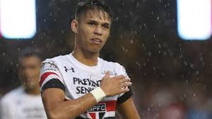Check spelling or type a new query. Luiz Araujo Se Destaca Ganha Musica Da Torcida E Devera Ter Contrato Prorrogado Goal Com