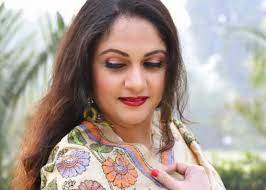 Lagaan movie actress gracy singh daulat shohrat boyfriend ki bewafai. Gracy Singh Dancing On Beach A Most Enchanting Experience Yespunjab Com
