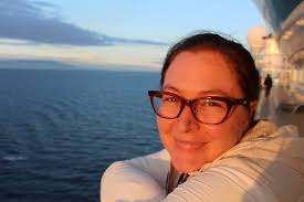 Lynette Paul's Instagram, Twitter & Facebook