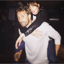  Dakota Johnson Isdakotajohnson Twitter