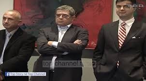 Basha ka kohë që është ndarë me të, për sa i përket shumë prej vendimeve, njerëzve që zgjedh dhe. Top Story Basha Miku I Argites Qe Garanton Kontrollin E Pd Se Nga Familja Berisha Top Channel