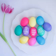Mix equal parts water and varnish. Cute Diy Easter Egg Decorations With Adhesive Vinyl Decals