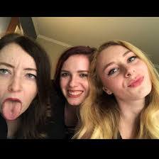 Cara Riddle's Instagram, Twitter & Facebook